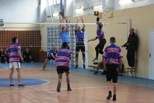 В Чадыр-Лунге прошёл волейбольный турнир при поддержке Президента ФК «Саксан» (+фото)